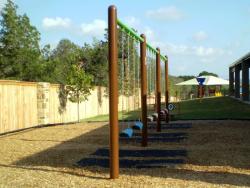 Single Post 3 Bay Swing